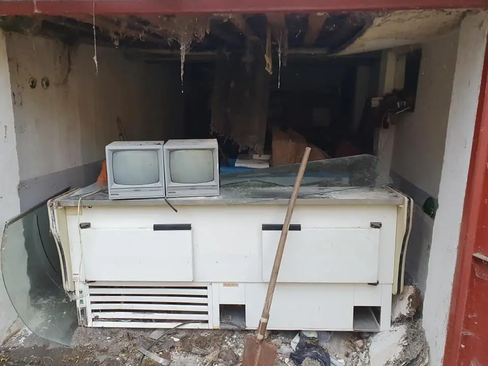 Garáž před vyklízením