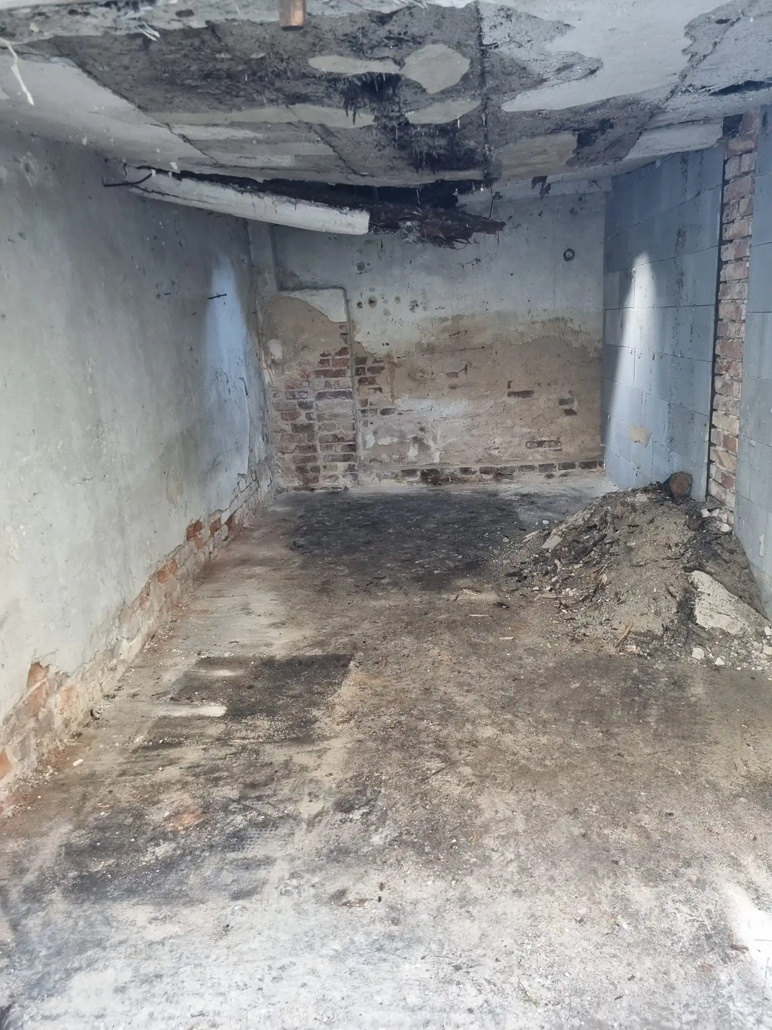 Sklep po vyklízení